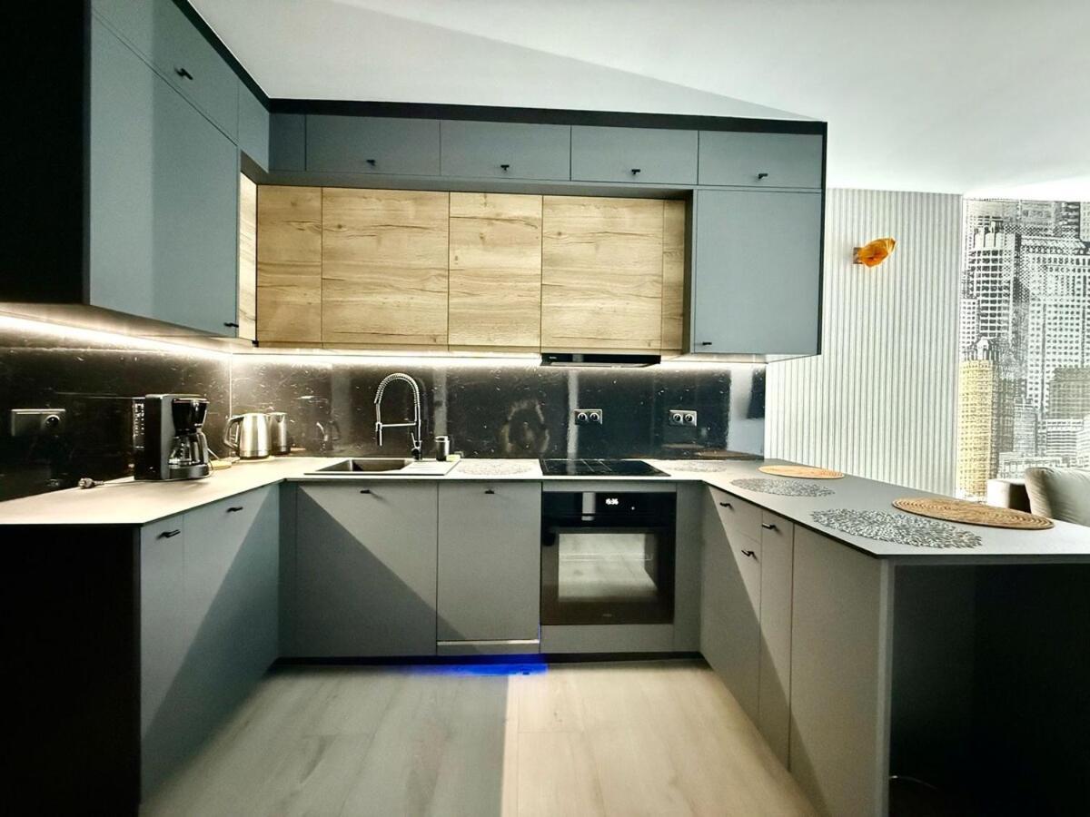 Easy Rent - Wieniawska 4 *