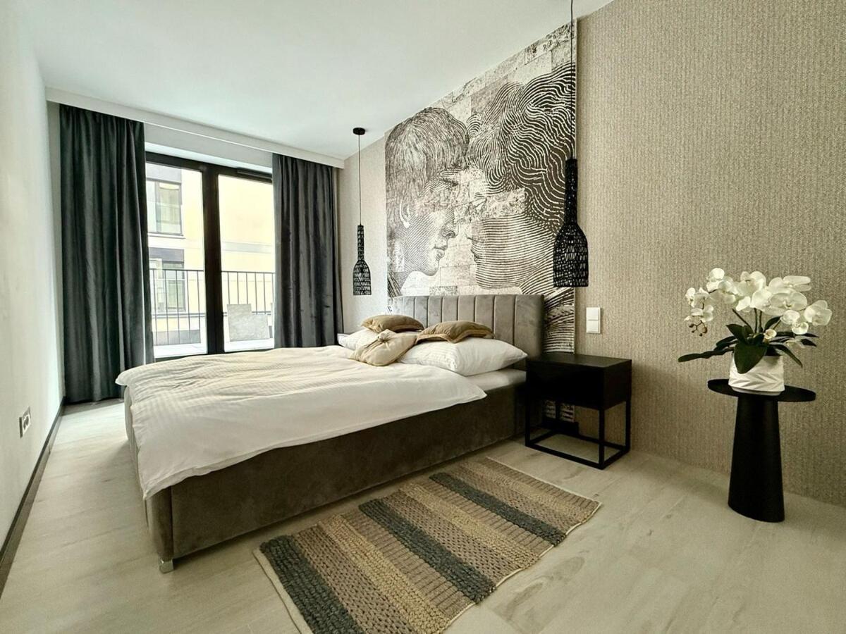 Easy Rent - Wieniawska 4 *